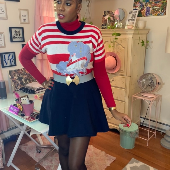 Trinize (Tra-naz)  I wear RED A LOT - Picture 3 of 5